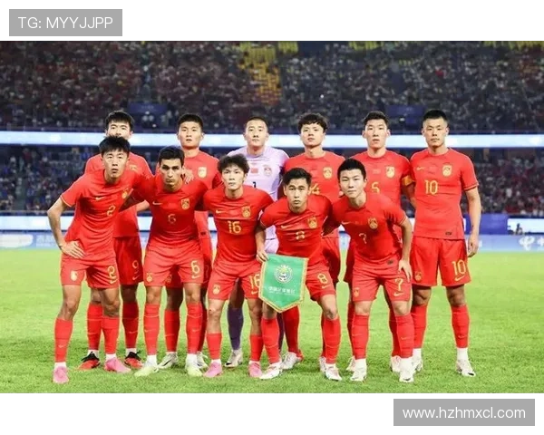 中国男足再迎关键战主场誓夺胜利全队信心高涨备战氛围热烈 中国男足再迎关键战主场誓夺胜利全队信心高涨备战氛围热烈