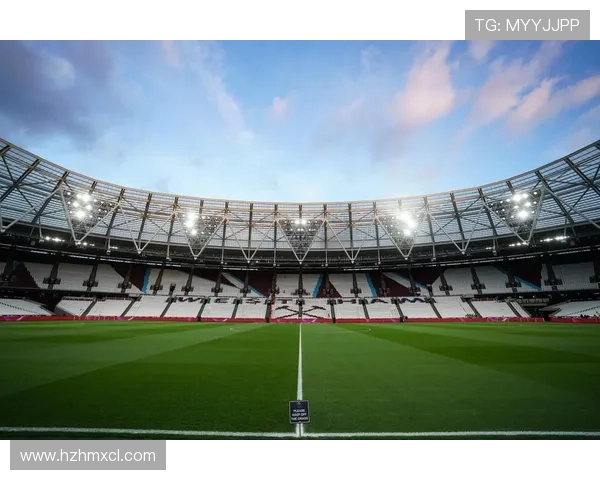 罗马主场鏖战埃弗顿意甲劲旅与英超豪门巅峰对决激情上演 罗马主场鏖战埃弗顿意甲劲旅与英超豪门巅峰对决激情上演